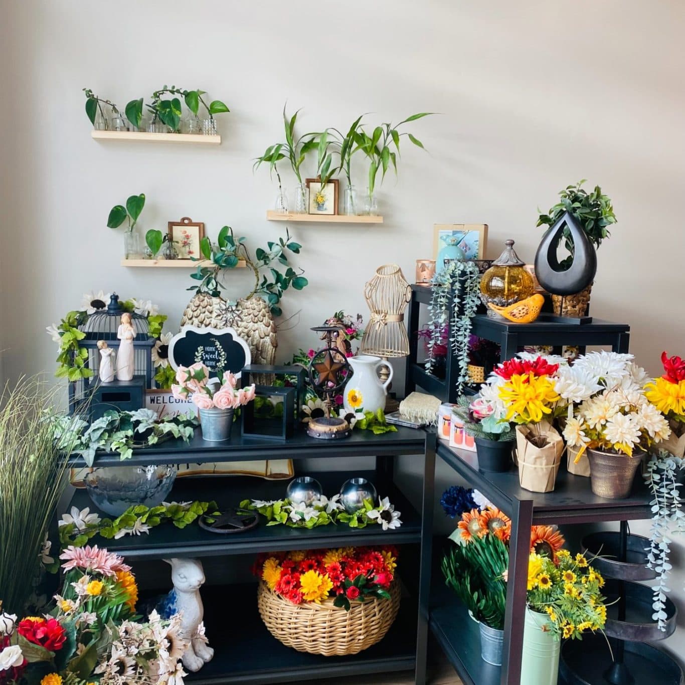 Community items at Phoenix Exchange